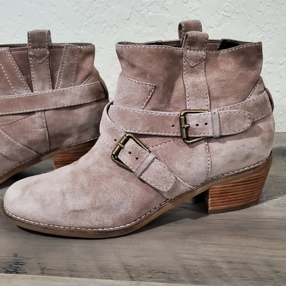 Cole Haan Jensynn Suede Tan Ankle Booties Size 6.5